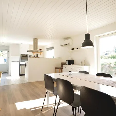 Two-bedroom Holiday In Asnas Casa de Férias